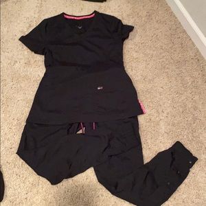 Koi lite slim fit scrubs in black xsmall